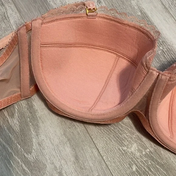 Agent Provocateur Hinda Pink Lace Convertible Strap strapless Bra 36B